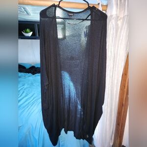 TORRID BLACK LIGHTWEIGHT CARDIGAN/KIMONO